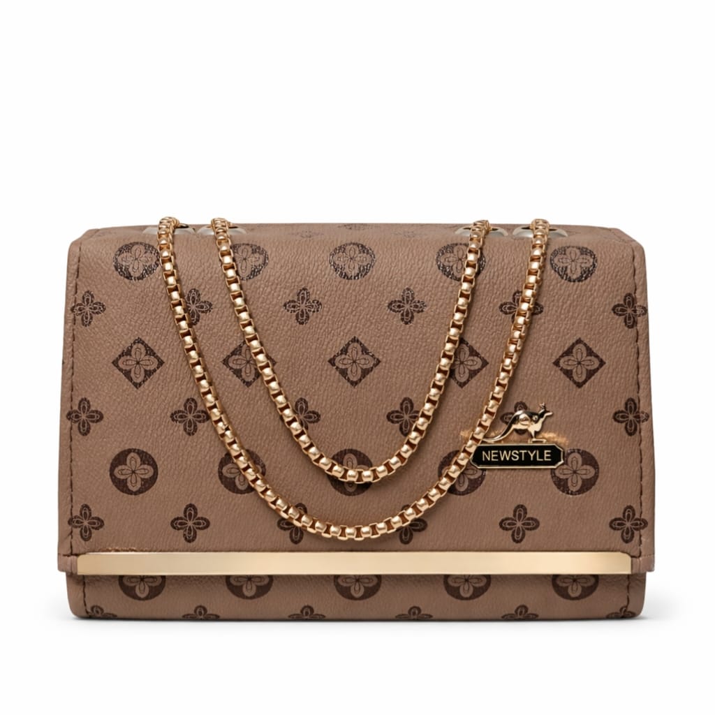 Signature Style Chain Clutch Wallet